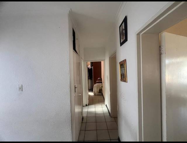 2 BEDROOM APARTMENT FOR SALE IN PAROW CENTRAL